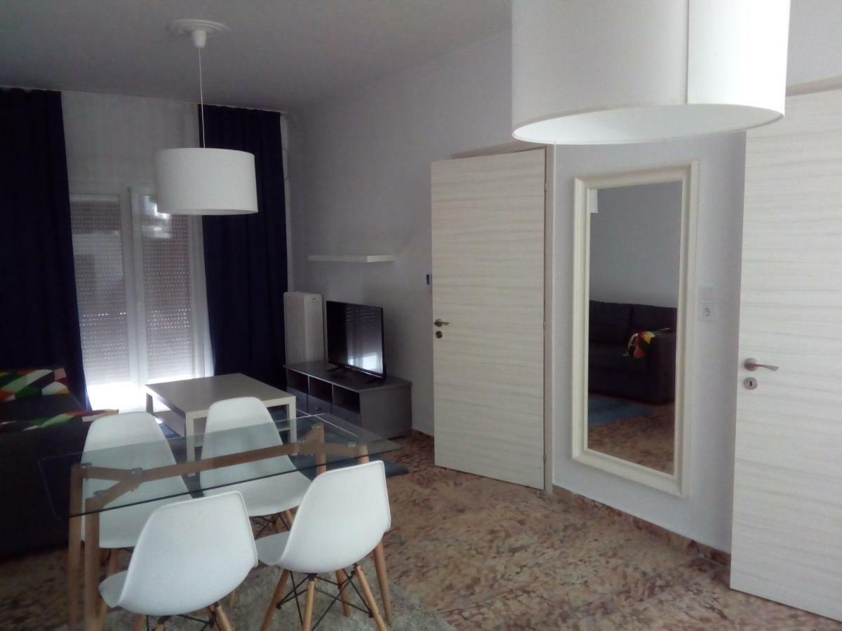 Modern Apartment Near The Sea And Acropolis Athens Exterior photo